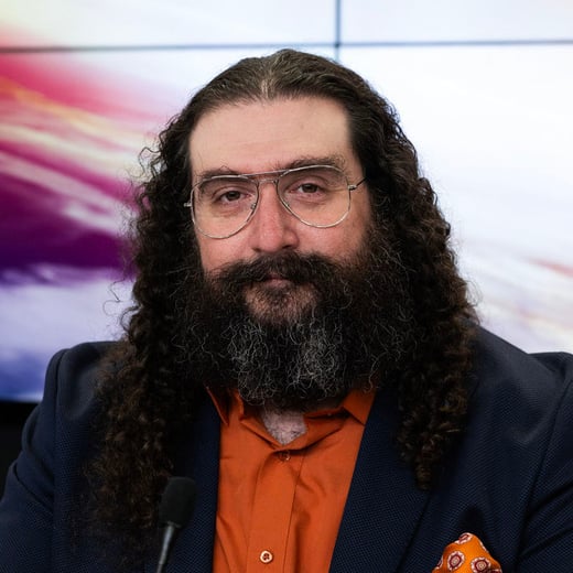 Phil_Korngut_Headshot-1